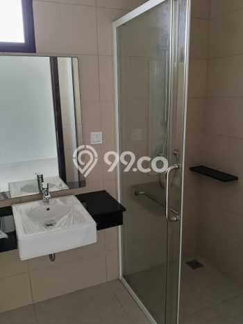 Rumah Strategis di Pantai Indah Kapuk 2, 3 KM, Lingkungan Nyaman, LT 200m² Bangunan 280m² Rumah Strategis di Pantai Indah Kapuk 2, 3 KM, Lingkungan Nyaman, LT 200m² Bangunan 280m²