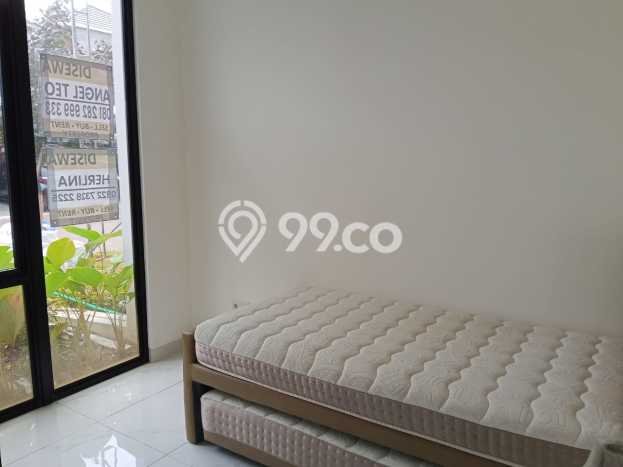 Rumah Strategis di Pantai Indah Kapuk 2, 3 KM, Lingkungan Nyaman, LT 200m² Bangunan 280m² Rumah Strategis di Pantai Indah Kapuk 2, 3 KM, Lingkungan Nyaman, LT 200m² Bangunan 280m²