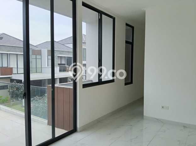 Rumah Strategis di Pantai Indah Kapuk 2, 3 KM, Lingkungan Nyaman, LT 200m² Bangunan 280m² Rumah Strategis di Pantai Indah Kapuk 2, 3 KM, Lingkungan Nyaman, LT 200m² Bangunan 280m²