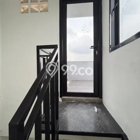 LOKASI STRATEGIS! Ruko Kawasan Kemayoran, Luas 164m², Pusat Komersial, Jalan Utama LOKASI STRATEGIS! Ruko Kawasan Kemayoran, Luas 164m², Pusat Komersial, Jalan Utama