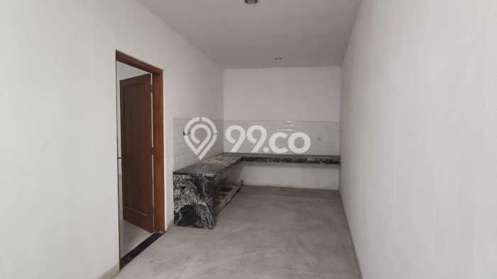 Jual Rumah Luas Megah Dengan View Eksklusif di Taman Palem, Jakarta Barat Jual Rumah Luas Megah Dengan View Eksklusif di Taman Palem, Jakarta Barat