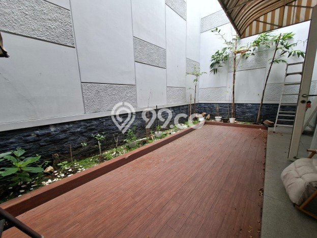 Rumah Mewah LB 300m2 Siap Pakai Desain Elegan di Ancol, Jakarta Utara Rumah Mewah LB 300m2 Siap Pakai Desain Elegan di Ancol, Jakarta Utara