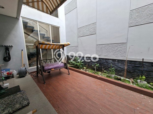 Rumah Mewah LB 300m2 Siap Pakai Desain Elegan di Ancol, Jakarta Utara Rumah Mewah LB 300m2 Siap Pakai Desain Elegan di Ancol, Jakarta Utara