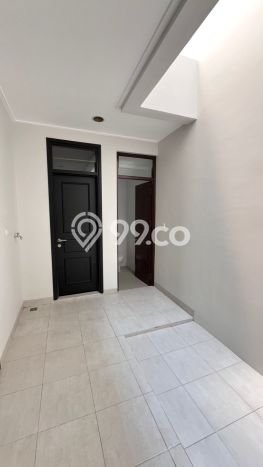 Rumah di Pantai Indah Kapuk 2, 3 KM, Dekat Rumah Sakit, Luas 120m2m² Bangunan 179m2m² Rumah di Pantai Indah Kapuk 2, 3 KM, Dekat Rumah Sakit, Luas 120m2m² Bangunan 179m2m²