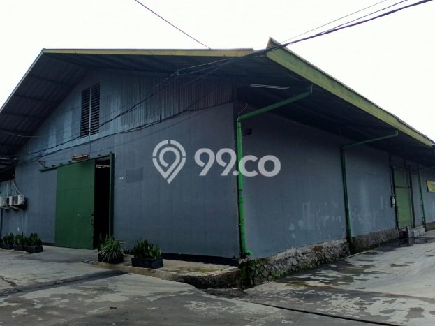 LOKASI PREMIUM! Gudang Kawasan Soekarno Hatta, Luas 1200m², Lokasi Niaga LOKASI PREMIUM! Gudang Kawasan Soekarno Hatta, Luas 1200m², Lokasi Niaga