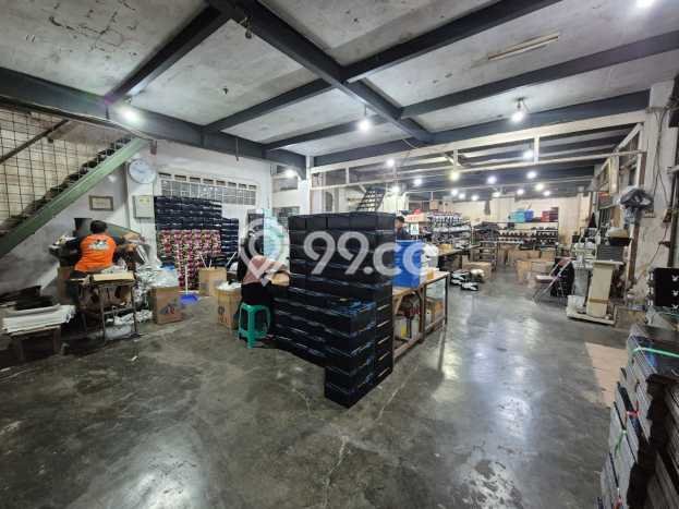 LOKASI PREMIUM! Gudang Kawasan Caringin, Luas 826m², Area Bisnis LOKASI PREMIUM! Gudang Kawasan Caringin, Luas 826m², Area Bisnis