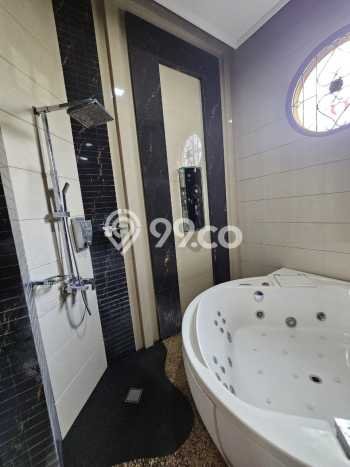 SEGERA MILIKI! Rumah area Kiaracondong, Bandung, LT 466m2m² Bangunan 719m2m² SEGERA MILIKI! Rumah area Kiaracondong, Bandung, LT 466m2m² Bangunan 719m2m²