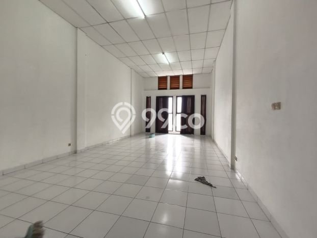 FOR RENT! Ruko di Mekar Wangi Cocok untuk Bisnis 230m2 FOR RENT! Ruko di Mekar Wangi Cocok untuk Bisnis 230m2