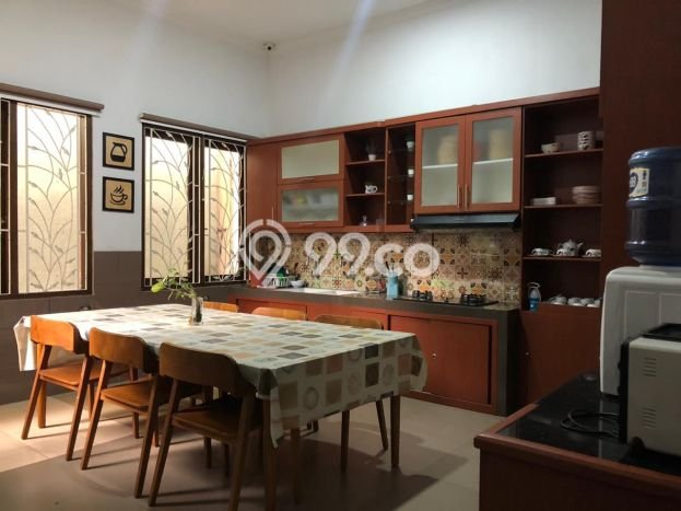Rumah LT 187m² / LB 300m² View Kota di Regol, Bandung Rumah LT 187m² / LB 300m² View Kota di Regol, Bandung