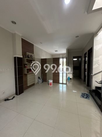 Sewa cepat rumah minimalis strategis 4 Kamar di Batununggal, Bandung Sewa cepat rumah minimalis strategis 4 Kamar di Batununggal, Bandung