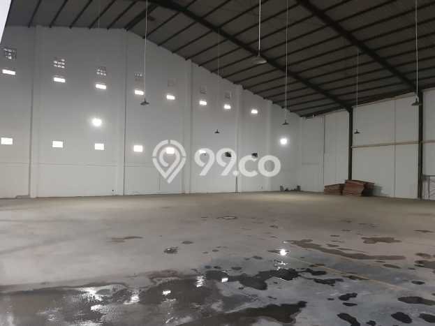 LOKASI PREMIUM! Gudang Kawasan Usaha di Kiaracondong, Luas 1200m², Siap Operasional LOKASI PREMIUM! Gudang Kawasan Usaha di Kiaracondong, Luas 1200m², Siap Operasional