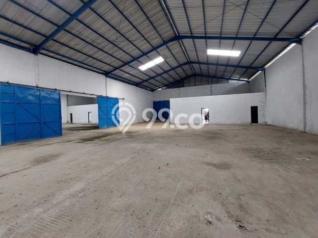 LOKASI PREMIUM! Gudang Kawasan Katapang, Luas 1000m², Jalan Utama, Area Komersial LOKASI PREMIUM! Gudang Kawasan Katapang, Luas 1000m², Jalan Utama, Area Komersial