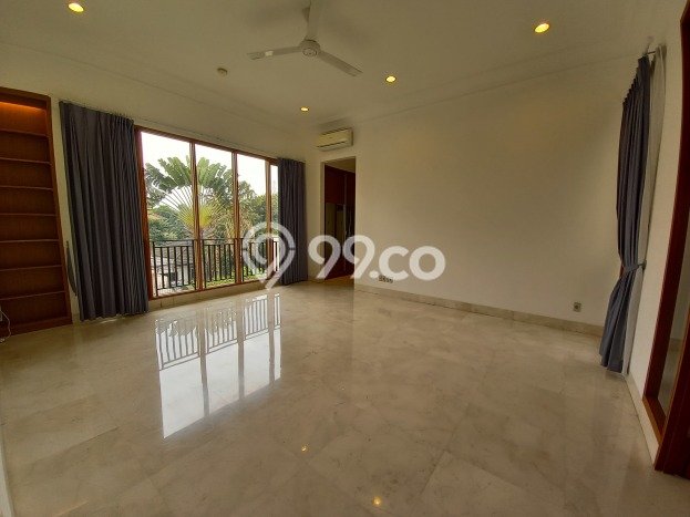 Sewa Rumah Nyaman LT 525m2 / LB 491m2 di Cipete, Jakarta Selatan Sewa Rumah Nyaman LT 525m2 / LB 491m2 di Cipete, Jakarta Selatan