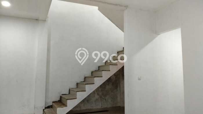 Jual Rumah Luas Elegan Dengan View Cantik di Condet, Jakarta Timur Jual Rumah Luas Elegan Dengan View Cantik di Condet, Jakarta Timur
