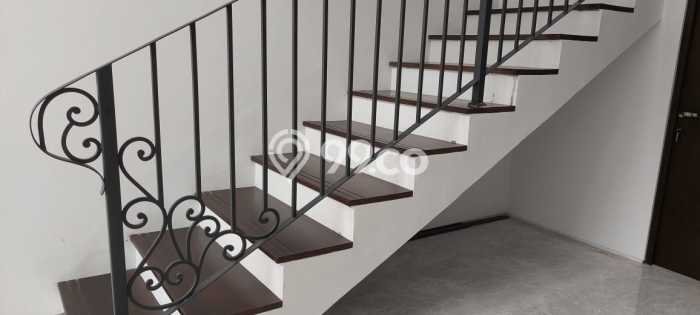 Dijual Rumah Mewah Exclusive di Cinere, Depok Dijual Rumah Mewah Exclusive di Cinere, Depok
