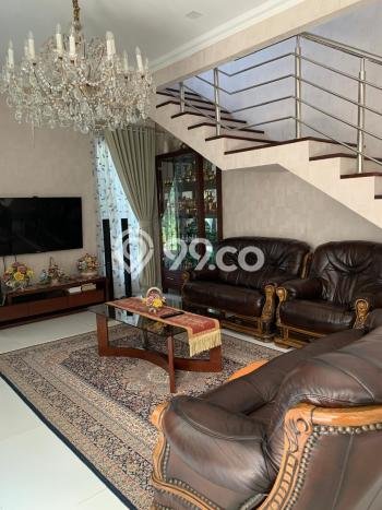 Dijual Rumah Mewah Megah Dengan View Eksklusif di Cinere, Jakarta Selatan Dijual Rumah Mewah Megah Dengan View Eksklusif di Cinere, Jakarta Selatan