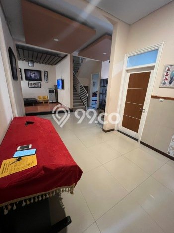 Rumah Modern 8 Kamar LT 288m2 di Taman Kopo Indah Rumah Modern 8 Kamar LT 288m2 di Taman Kopo Indah