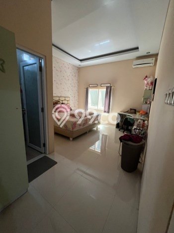 Rumah Modern 8 Kamar LT 288m2 di Taman Kopo Indah Rumah Modern 8 Kamar LT 288m2 di Taman Kopo Indah