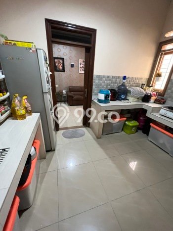 Rumah Modern 8 Kamar LT 288m2 di Taman Kopo Indah Rumah Modern 8 Kamar LT 288m2 di Taman Kopo Indah