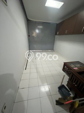 Disewakan! Rumah 3 Kamar Tidur &
2 Kamar Mandi di Mekar Wangi, Bandung Disewakan! Rumah 3 Kamar Tidur &
2 Kamar Mandi di Mekar Wangi, Bandung