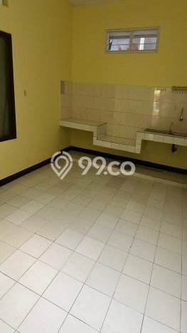Disewakan! Rumah 3 Kamar Tidur &
2 Kamar Mandi di Taman Kopo Indah, Bandung Disewakan! Rumah 3 Kamar Tidur &
2 Kamar Mandi di Taman Kopo Indah, Bandung