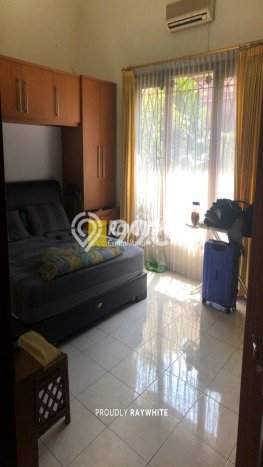 PROPERTI PILIHAN! Rumah area , Luas 238m2m² LB 250m2m² PROPERTI PILIHAN! Rumah area , Luas 238m2m² LB 250m2m²