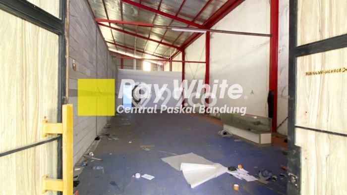 Disewakan Gudang di Kawasan Ramai Pasir Koja Luas 704m2 Disewakan Gudang di Kawasan Ramai Pasir Koja Luas 704m2