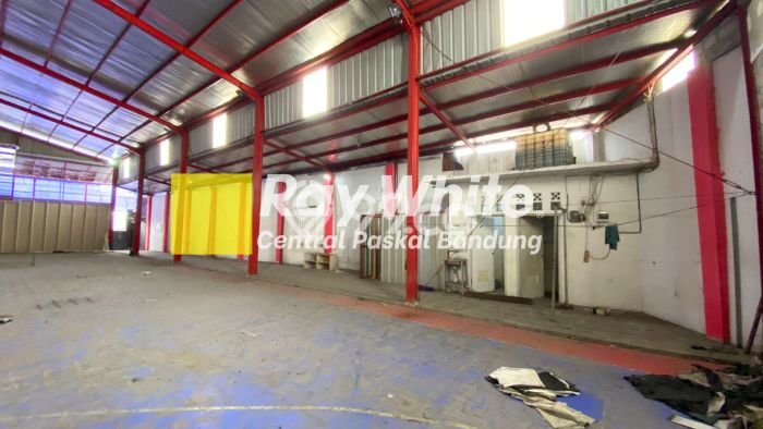 Disewakan Gudang di Kawasan Ramai Pasir Koja Luas 704m2 Disewakan Gudang di Kawasan Ramai Pasir Koja Luas 704m2