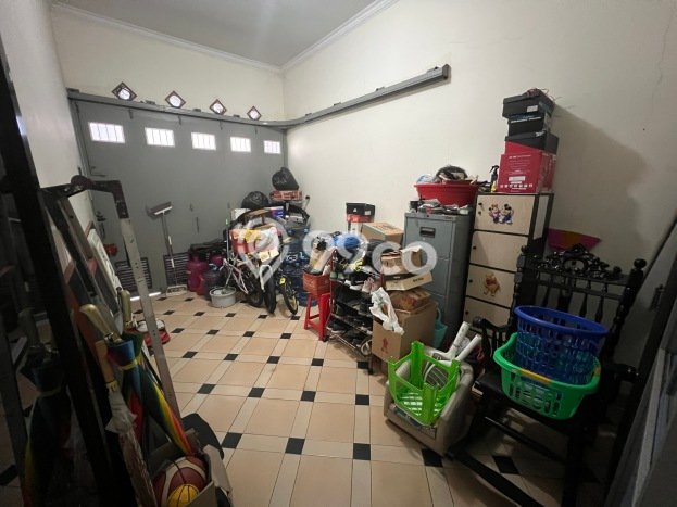 Rumah Harga Nego LT 170m2m² di , Keamanan 24 Jam, Bandung Rumah Harga Nego LT 170m2m² di , Keamanan 24 Jam, Bandung