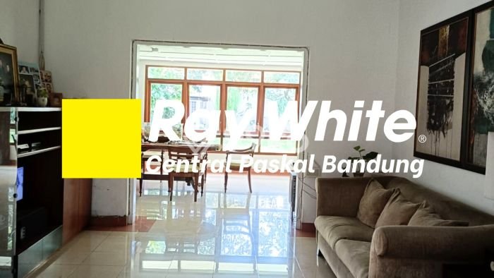 Rumah Premium LT 1200m2m² / LB 350m2m² di Kompleks Cluster Sukajadi, Bandung Rumah Premium LT 1200m2m² / LB 350m2m² di Kompleks Cluster Sukajadi, Bandung