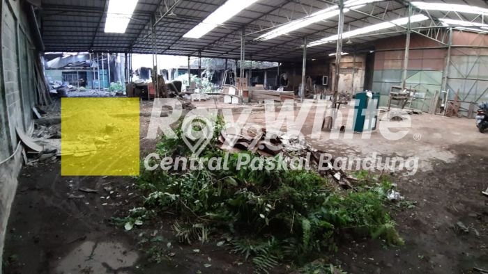 Gudang Kawasan Kiaracondong, Luas 750m2m², Area Komersial, Jalan Utama Gudang Kawasan Kiaracondong, Luas 750m2m², Area Komersial, Jalan Utama