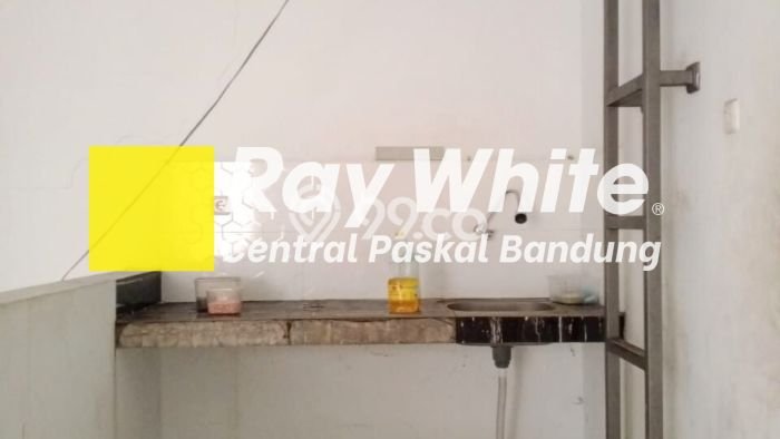 Ruko Disewakan di Katapang, Luas 86m2m², Lokasi Komersial, Akses Strategis Ruko Disewakan di Katapang, Luas 86m2m², Lokasi Komersial, Akses Strategis