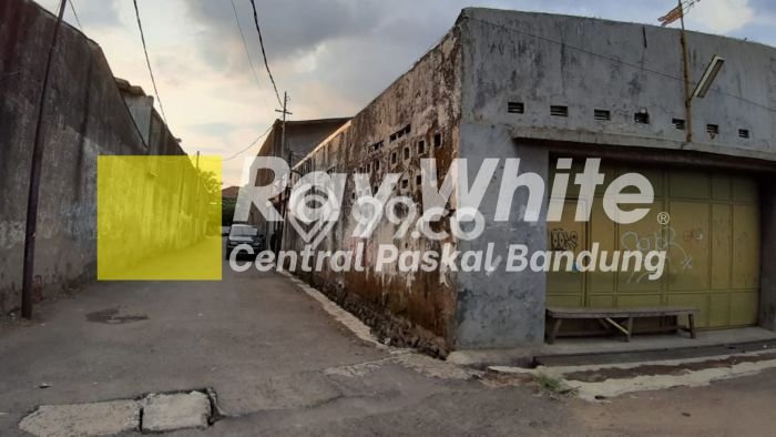 Gudang Kawasan Kiaracondong, Luas 750m2m², Area Komersial, Jalan Utama Gudang Kawasan Kiaracondong, Luas 750m2m², Area Komersial, Jalan Utama