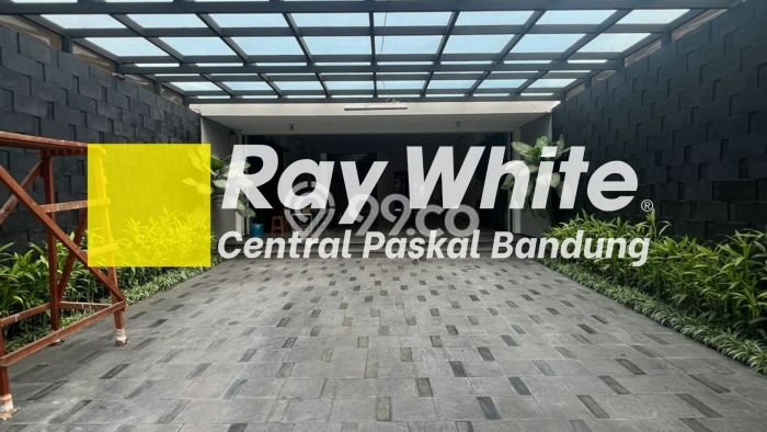 LIMITED OFFER! Rumah Berkualitas di , Luas 269m2m² LB 500m2m² LIMITED OFFER! Rumah Berkualitas di , Luas 269m2m² LB 500m2m²