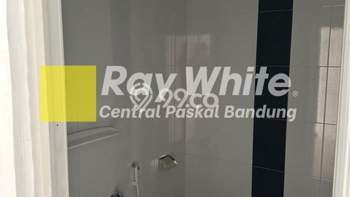 Ruko di , Luas 280m2m², Area Komersial, Strategis Ruko di , Luas 280m2m², Area Komersial, Strategis