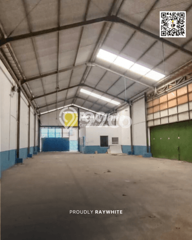 LOKASI PREMIUM! Gudang Kawasan Niaga di Kopo, Luas 500m², Siap Operasional LOKASI PREMIUM! Gudang Kawasan Niaga di Kopo, Luas 500m², Siap Operasional