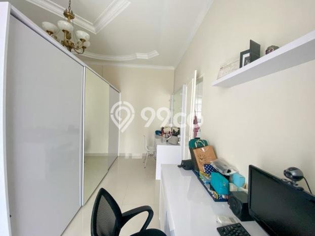 Hunian Mewah LB 250m2 Siap Pakai Desain Elegan di Tomang, Jakarta Barat Hunian Mewah LB 250m2 Siap Pakai Desain Elegan di Tomang, Jakarta Barat