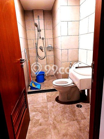 Unit Kantor Paling Strategis di BSD Tangerang Selatan dengan LB 85m2 Unit Kantor Paling Strategis di BSD Tangerang Selatan dengan LB 85m2