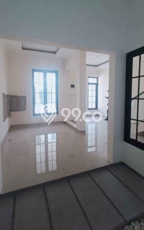 For Sale Rumah 3 Kamar Lokasi Ideal Nyaman dan Strategis di Ciracas For Sale Rumah 3 Kamar Lokasi Ideal Nyaman dan Strategis di Ciracas