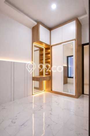 Jual Rumah Strategis Bagus Punya 3 KT di Pasar Minggu Jakarta Selatan SHM Jual Rumah Strategis Bagus Punya 3 KT di Pasar Minggu Jakarta Selatan SHM