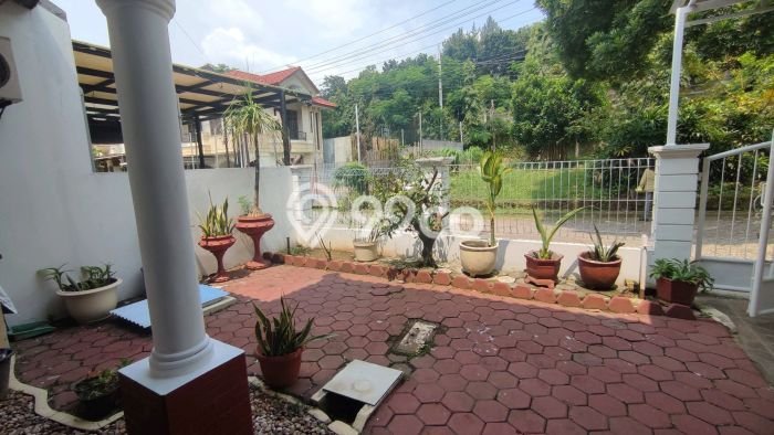 Rumah kawasan Semarang Selatan, Ready, 3 KT, Dekat Semarang Selatan, Semarang, Semarang, LT 140m² LB 110m² Rumah kawasan Semarang Selatan, Ready, 3 KT, Dekat Semarang Selatan, Semarang, Semarang, LT 140m² LB 110m²
