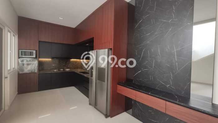 For Sale! Luxury House LT 166m2 Desain Elegan di Candi Golf For Sale! Luxury House LT 166m2 Desain Elegan di Candi Golf
