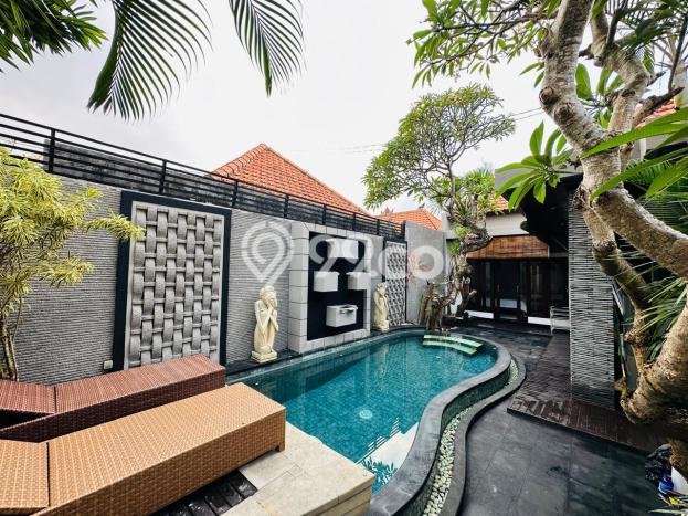 RARE UNIT! Rumah di Kerobokan, 2 KM, View Kota, Luas 185m2m² Bangunan 185m2m² RARE UNIT! Rumah di Kerobokan, 2 KM, View Kota, Luas 185m2m² Bangunan 185m2m²
