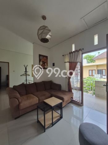 Disewakan! Rumah 3 Kamar Tidur &
3 Kamar Mandi di Renon, Denpasar Disewakan! Rumah 3 Kamar Tidur &
3 Kamar Mandi di Renon, Denpasar