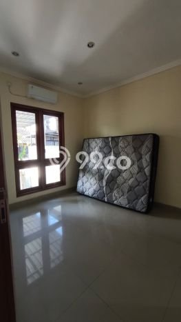 Jarang Ada! Rumah Kontrakan 4 Kamar Bagus Siap Huni Renon Jarang Ada! Rumah Kontrakan 4 Kamar Bagus Siap Huni Renon
