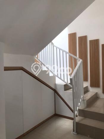 DIJUAL CEPAT! Rumah Siap Huni Lokasi Premium Renon, LT 96m² LB 262m² DIJUAL CEPAT! Rumah Siap Huni Lokasi Premium Renon, LT 96m² LB 262m²
