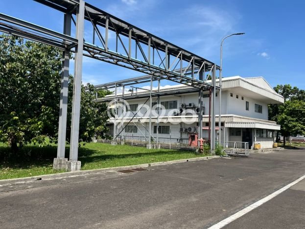 Untuk Dijual! Gudang di Jababeka Bekasi LT 40000m2 / LB 20000m2 Kawasan Strategis Untuk Dijual! Gudang di Jababeka Bekasi LT 40000m2 / LB 20000m2 Kawasan Strategis