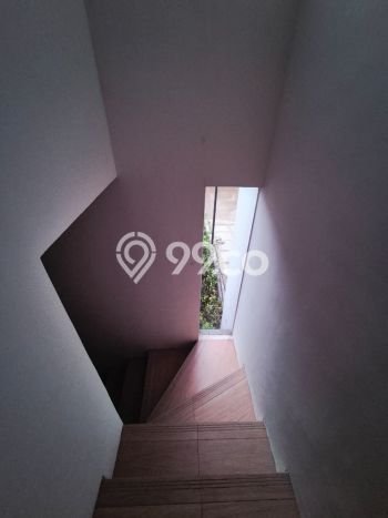 Disewakan Cepat Rumah Kondisi Baik di Kawasan Lippo Cikarang, Cikarang Disewakan Cepat Rumah Kondisi Baik di Kawasan Lippo Cikarang, Cikarang