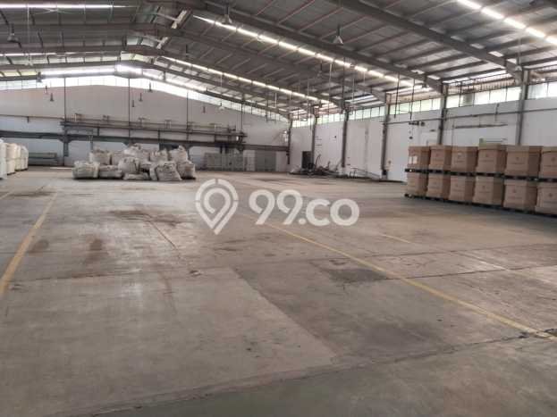 Unit Gudang disewakan di Lippo Cikarang Cikarang dengan LT 5432m2 / LB 3310m2 Unit Gudang disewakan di Lippo Cikarang Cikarang dengan LT 5432m2 / LB 3310m2
