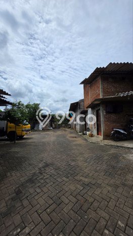 Unit Gudang Disewa Lokasi Pakis, Malang Spesifikasi Luas Bangunan 350m2 Unit Gudang Disewa Lokasi Pakis, Malang Spesifikasi Luas Bangunan 350m2